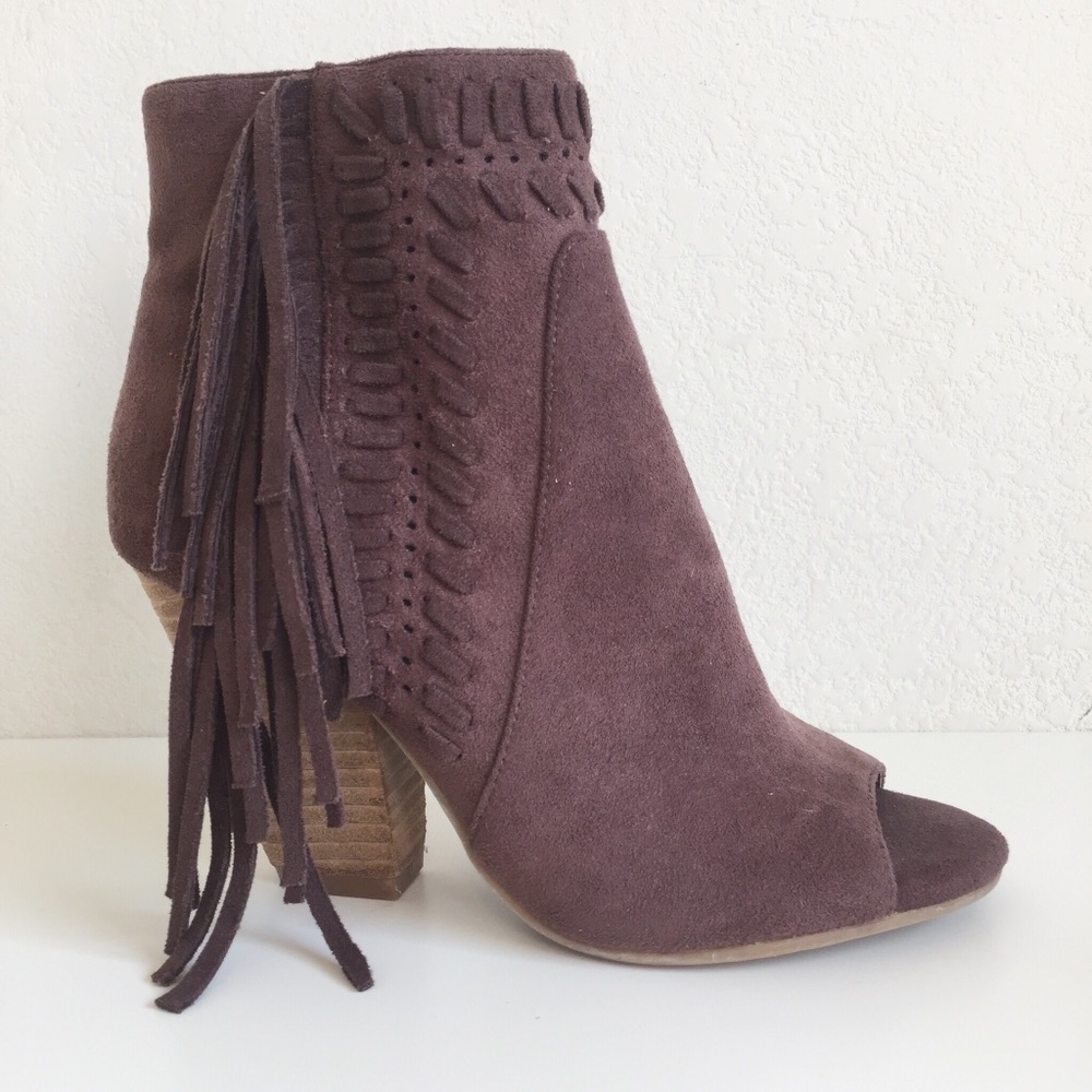 ⚡️SALE⚡️NEW Coconuts Matisse Fringe Suede Booties